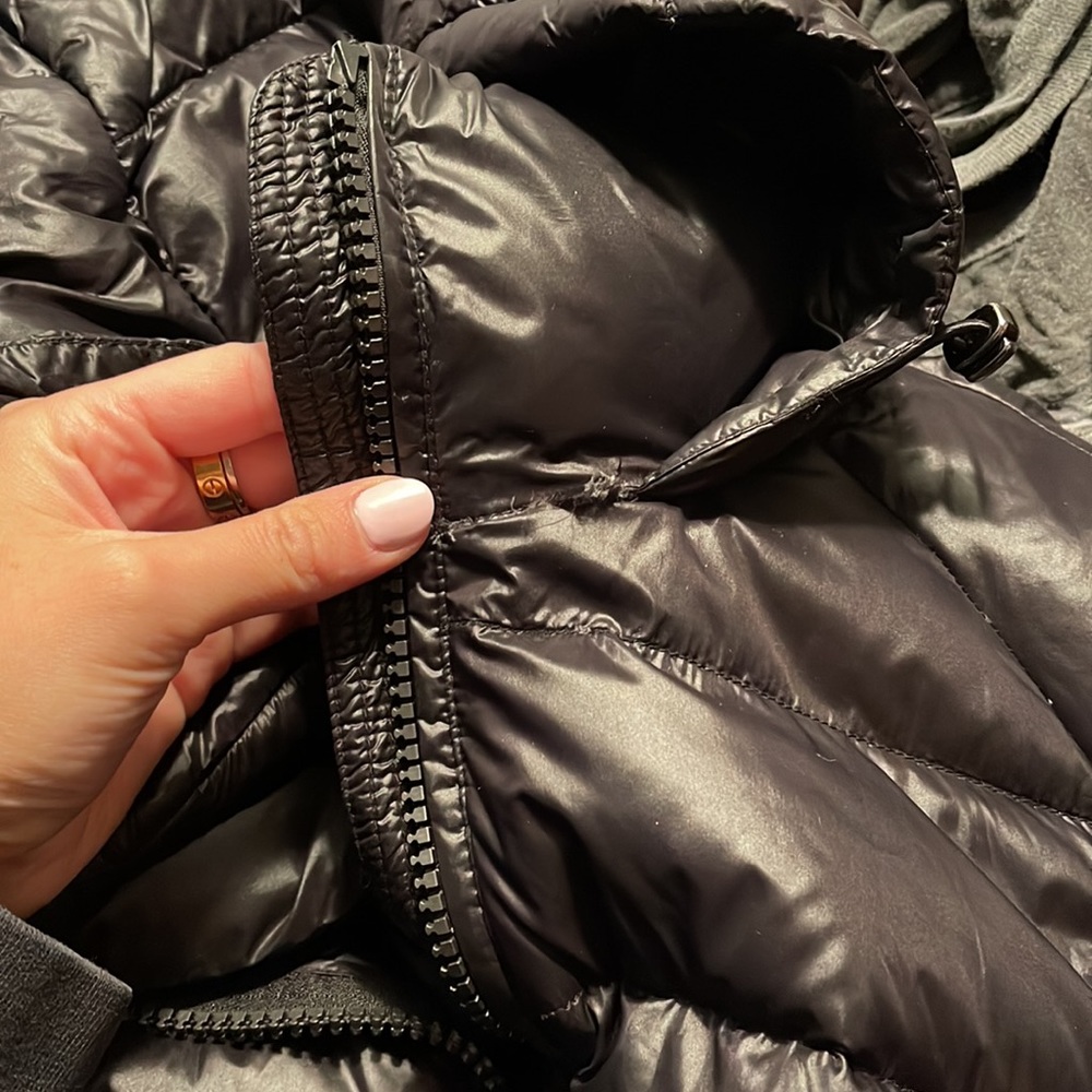 Calvin Klein puffer - Picture 4 of 4